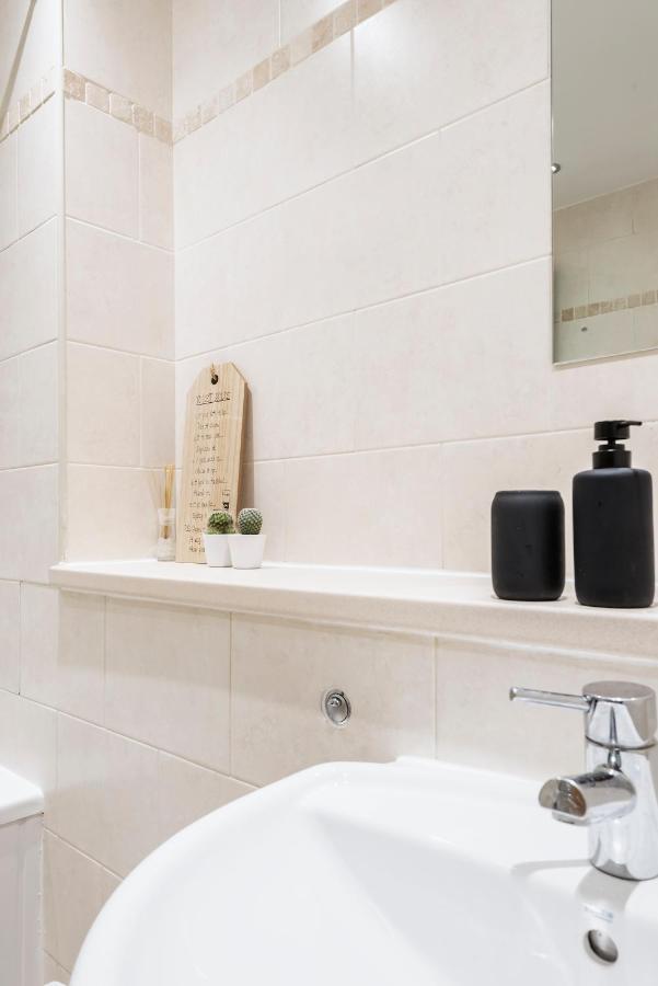 Air Host And Stay - Argyle Apartment Sleeps 4 City Centre リヴァプール エクステリア 写真